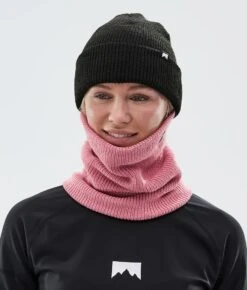 Classic Knitted Facemask Pink